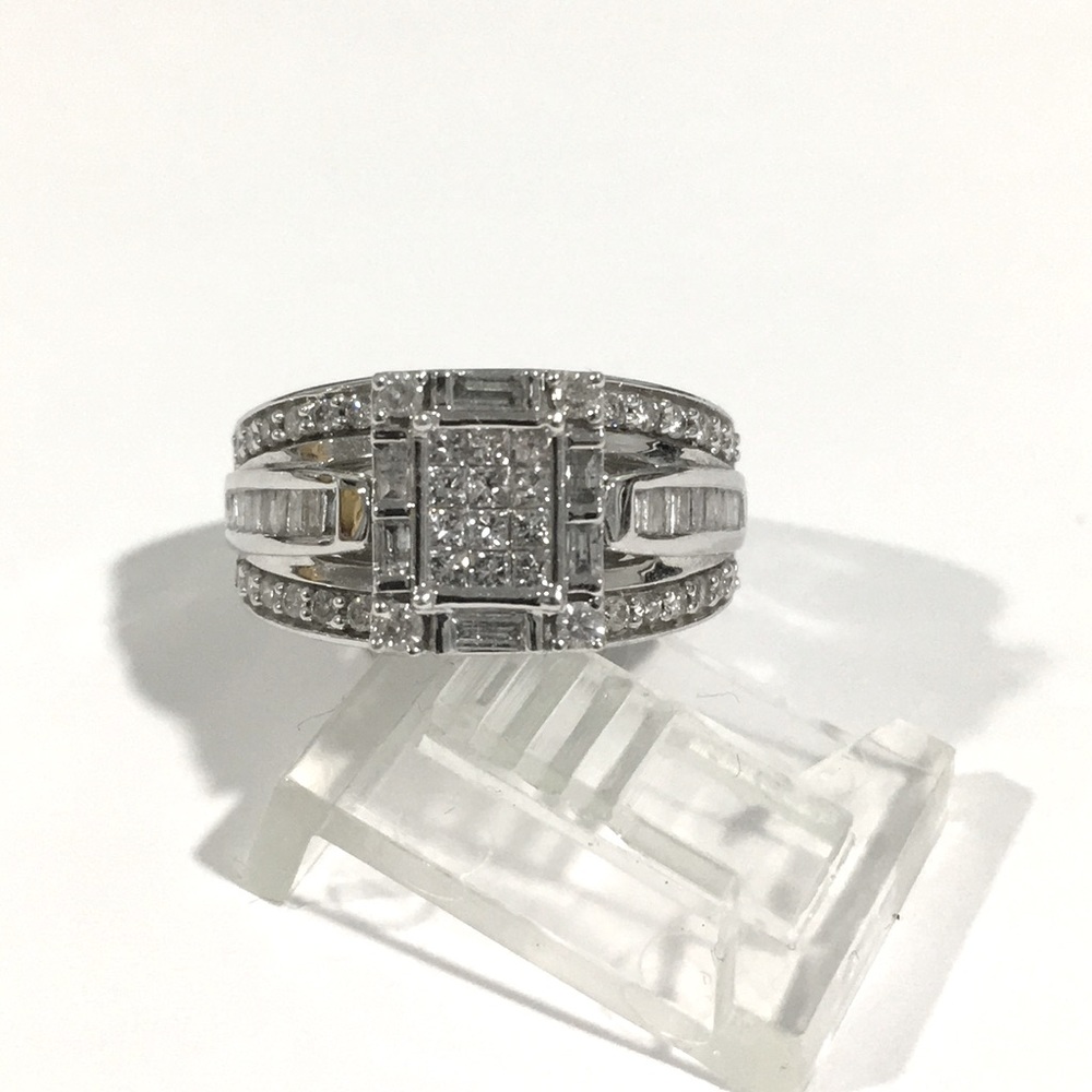 10k White Gold Diamond 💎 Engagement Ring 💍